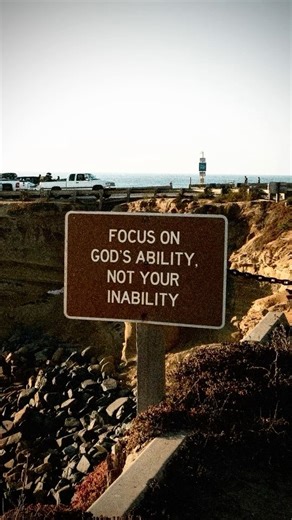 I blast worship music to give God praise and to hopefully plan to see in whoever hears it. #godisgood #jesusisking #worship #worshipmusic #praise #praisegod #godfirst | Nassy