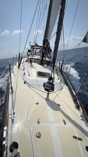 Hylas 56. We are just arriving in South Africa! #halcyonyachts #yachtdelivery #sailing #yachting | Halcyon Yachts - International Yacht Delivery