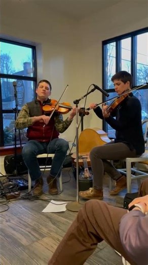 Birds of a Feather (Twin Fiddles) 🎻 “Winder’s Slide” | Live @ Kenwick Table