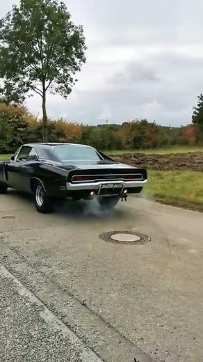 Dodge Charger 1970 V8 Sounds