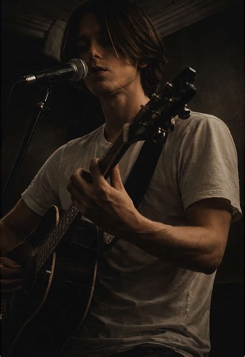 No Problem — live in a bar.