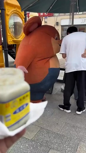 9.1K views · 67 reactions | That Moues lost It.. 藍 #mouse #prank #fypシ゚viralシ #fypviralシ #MouseTrap #funnyreels #pranks #smell #fypシ #memes #videoviralシ #comedy #funnyvideos #memesdaily #lol #vibes | Jason Jones Lilmemeking | Facebook