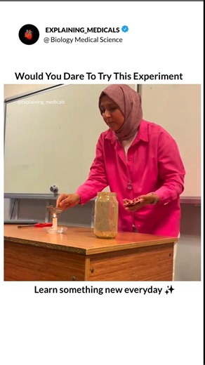 Watch what happens inside jar #ChemicalReaction #Chemistry #ChemistryExperiment #Science #heat #Mbbs