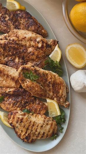 Weight loss with Mediterranean Diet on Instagram: "Yogurt Marinated Chicken🍗🍋 Say GOODBYE to dry $$ chicken, and hello to juicy, tender chicken. Recipe below⬇️ Marinade: * 1/2 cup plain full fat greek yogurt * 1/4 cup olive oil * 1 tbsp honey * 1 lemon juiced, about 1/4 cup * 1 tsp lemon zest * 5 garlic cloves minced * 1 tbsp fresh parsley chopped fine * 1/2 tsp seasoning salt * 1/4 tsp black pepper * 1/2 tsp paprika * 1/2 tsp onion powder * 1/2 tsp dried oregano * 1/2 tsp dried basil * 1/4 ts