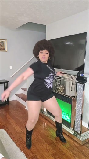 This is how I would’ve shut down that Soul Train line #soultrain #shorts #dance #freestyle #yt