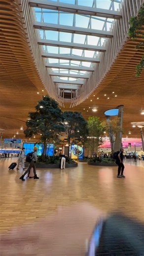 PDX’s pre-security shops are basically their own little pocket of Portland charm with local gifts, tasty treats, and all the fun “oh wait, I love this!” discoveries. And SBS is the perfect day to swing by: Spend $20 at any pre-security shop or restaurant and we’ll cover 2 hours of parking. Think of it as a little high-five for supporting local makers and small businesses right here at the airport. So come wander, snack, browse, and shop small with us. Your new favorite find might be waiting just