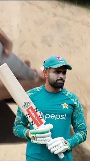 Shayan Ahmed on Instagram: "Babar Azam wala edition le aye! #karachi #pakistancricket #babarzam #cricket"