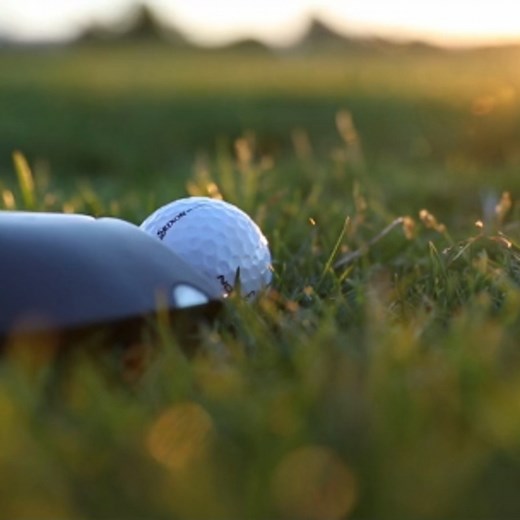 ezeegolf｜スイングできなくてもゴルフコースを回れるピストンゴルフクラブ「イージーゴルフ」