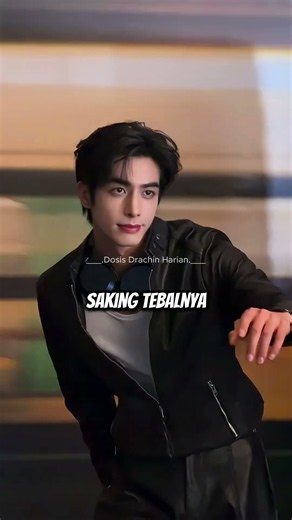 Song Weilong’s Eyelashes Overwhelm His Makeup Artist! 👀😳✨ #songweilong