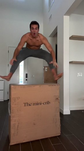 the fact that i didn’t break the crib is a miracle #mattadabby