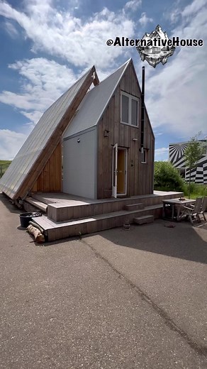 48K views · 1.9K reactions | DIY two story house | Alternativehouse | Facebook