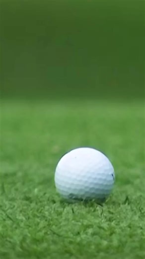 3 simple swing fundamentals that actually lower scores (especially for golf dads ⛳️👨‍👧‍👦) 1️⃣ Keep your head quiet Your head doesn’t need to be frozen—but it should stay centered. A stable head helps consistent contact and better low-point control. 2️⃣ Keep your elbows close Tucked elbows = better connection. This keeps the club on plane, reduces flipping, and improves face control. 3️⃣ Transfer weight to your front foot Good shots finish on the lead side. Pressure forward at impact = more co