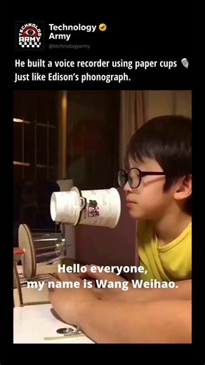 TechnologyARMY on Instagram: "This kid recreated the principle behind Thomas Edison’s phonograph — using nothing but simple materials. 🧠 Here’s how it works: 🎙️ Sound creation: The voice hits a thin membrane inside the cup, making it vibrate. 🔊 Mechanical motion: The vibrations move a needle or wire that transfers those movements. 💿 Playback: The needle scratches or vibrates a rotating disc, reproducing the sound without electricity. It’s a mechanical sound experiment — no microphone, no spe