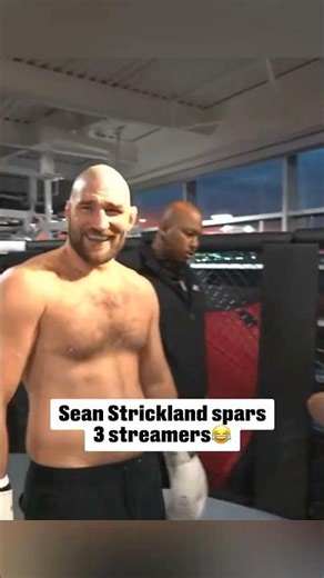Sean Strickland sparring 3 streamers at once😂