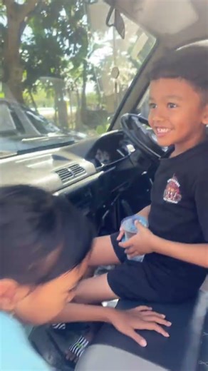 Diajakin jalan jalan sama pakde #funny #dzilldziaa