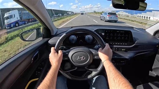 2025款现代i20 第一视角试驾