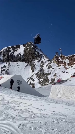 Another grail from Trippie redds album (snowboarder @ben pearce ) #fyp #fouryou #ski #skitok #blowthisup