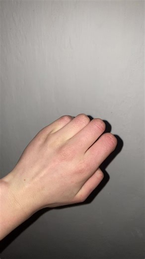 DIY Glitter Gel Nails Tutorial