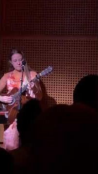 Anna B Savage "The Orange" at Public Records, Brooklyn, on 7th May 2025 (Short)