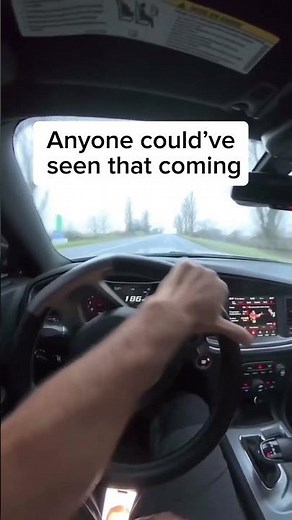 Anyone could’ve seen that coming 😎#hypeengines #horsepower #caraccident