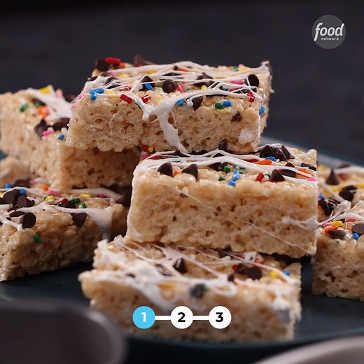 Stretchy marshmallow WEBS that make crispy treats even more GOOEY (plus two more marshmallow tricks)! 😲😲😲 Get the recipes: ❇ Marshmallow Web Crispy Treats: https://foodtv.com/2Gz65me ❇ Chocolate Mousse: https://foodtv.com/2Q9gDxv | Food Network