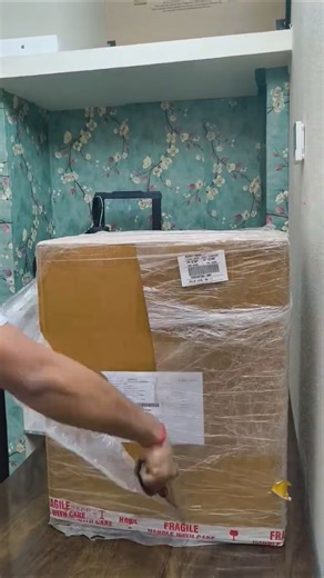 UNBOXING the Bambu Lab P1S: My second bambu lab Print is AMAZING! 🚀