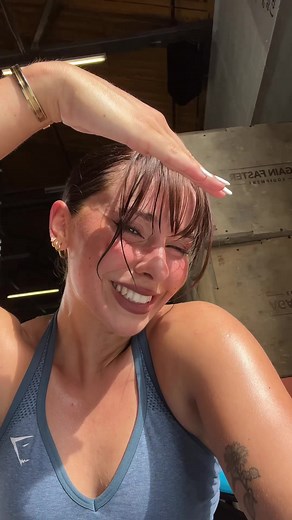 Sweaty Gym Girl: Hot Crossfit Workout in Gymshark - Fitness Content