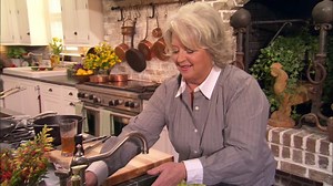 60K views · 1.8K reactions | Y'all have always loved my comfort foods, and in Paula's Home Cooking Season 7, Episode 1 that's all I'm makin'. Catch it right here on Facebook, then watch all of season 7 here: https://www.pauladeen.com/watch/phc-season-7/ | Paula Deen | Facebook