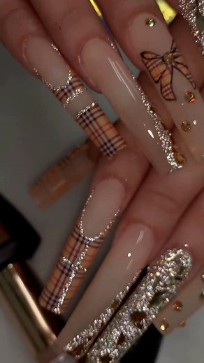 #RIYA PRODUCTS USED: - Cream gel (ombre white) - Nude gel #071 - Reflective gel #R22 - water decal - Scupted square tips - Extend gel glue - No wipe matte top coat 🛍️SHOP RIYASNAILS.COM | Riya's Nails