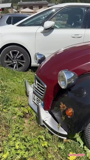 4.9K views · 266 reactions | Citroën 2cv charleston 1989 #citroen #citroen2cv #2CV #citroën2cv #frenchcars #french #cars #fblifestyle | Citroën2CV | Facebook