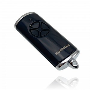 Fjernkontroll Hörmann HSE 4 BS. Til alle typer Hörmann som operer på 868,3 MHz, og mot alle BiSecur portåpnere (BS i modellnavnet). HSE4BS