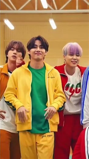 Taeyung face emotion change 🙂🥴 #bts #1millionviews #btsmember