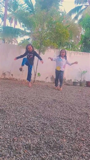 sibilings dance🥰🥰