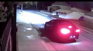 2.6M views · 17K reactions | The men are seen pouring accelerant on the front of the property before a fire breaks out. Moments later, their getaway vehicle becomes engulfed in flames, forcing them to abandon it and flee the scene on foot. | Adv Cza Sanderson | Facebook