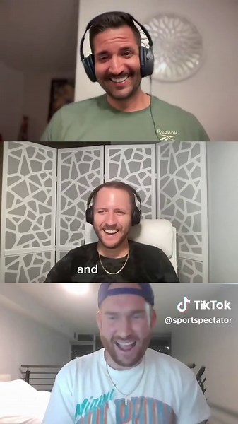 Hope everyone’s turkey is going down as easy as the Law Demon’s Thanksgiving parlay is gonna generate copious amounts of dinero this evening. Miami Dolphins at Green Bay on a frozen tundra… @easymoney9 has been the fire for our receiving core, who’s taking the over on receiving yards? From ep 35 of the Sport Spectator Podcast with THREE TIME RECURRING GUEST LAW DEMON SIXTY NIIIIIIIIINNNNNNNEEEEEEAAAAAAA #thanksgiving #football #nfl #hardrock #bet #parlay #miami #dolphins #greenbay #packers #jonn