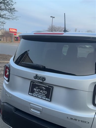 2018 Jeep Renegade Limited 4x4 4dr SUV 2.4L I4 @jeep @nextautomi Call (586) 770-1554 www.nextautomi.com Next Auto 1100 Southbound Gratiot Avenue, Mount Clemens MI 48043 #winner #bestusedcardealership #treanding #trendingvideo #usedcardealer #usedcarforsale #mountclemens #mountclemensmichigan #usa #car #cars #carsoftiktok #awesome #carshipping #videoclips #carvideos #jeepsoftiktok #jeeps #jeeprenegade #silver