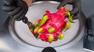 59M views · 10K reactions | Oddly satisfying Pitaya fried Ice Cream with scratching Sounds ASMR | Cake Junkie | Facebook