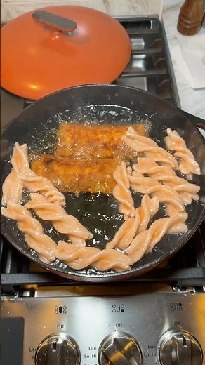 Deep Frying Random Foods I Find in My Kitchen!