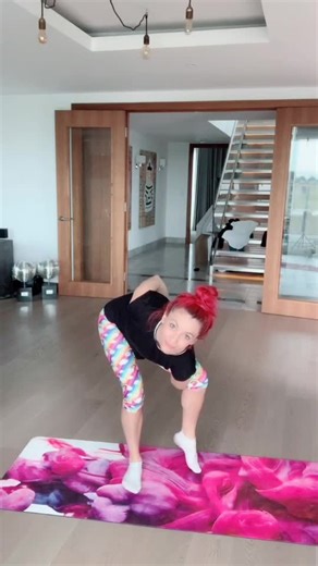 Little yoga challenge 😜#yogachallenge #namastyay #yoga #omg #challenge #fyp #namaste