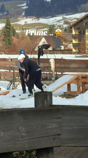 Traum eines jeden jungen.. Kicker im Garten 🤩 #garden #kicker #ski #snowboard #childhood