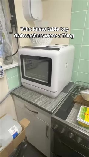 Table Top Dishwasher: A Helpful Kitchen Gadget