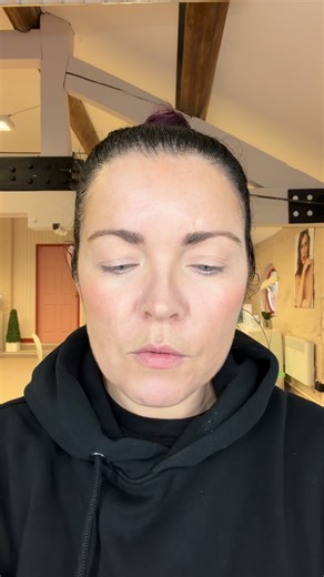 CODE Beautiful - Embrace you on Instagram: "You wanted to see mascara on one eye and the primer and mascara on the other eye so here it is ❤️#codebeautiful #mascara #lashproducts #veganmakeup"