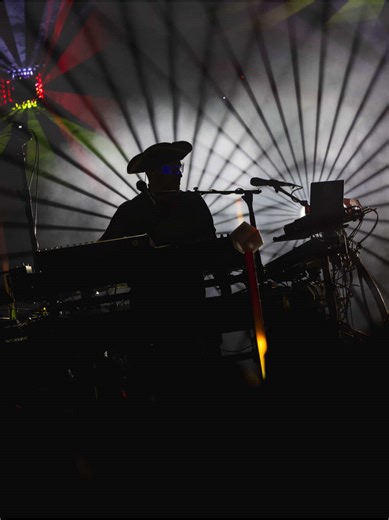 do you think you’re better off alone? #alicedeejay #discobiscuits