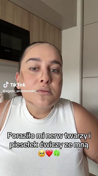 Ćwiczenia rehabilitacyjne z piesełem