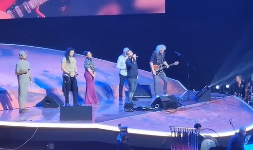 Watch: BRIAN MAY, SERJ TANKIAN And JEFF SCOTT SOTO Perform QUEEN's 'The Show Must Go On' At STARMUS Festival