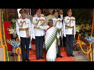 Inde : investiture de Droupadi Murmu, première présidente d'origine tribale