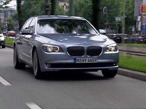 New BMW 7 ActiveHybrid 2010 city Driving