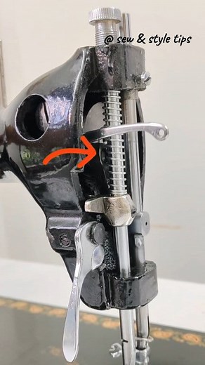 1.7M views · 36K reactions | Fixing noisy and heavy running sewing machine ! #sewingmachine #tailoringtips #silaimachine #sewingmachinerepair #sewingcommunity #sewingmachineservice | Sew & Style Tips | Facebook