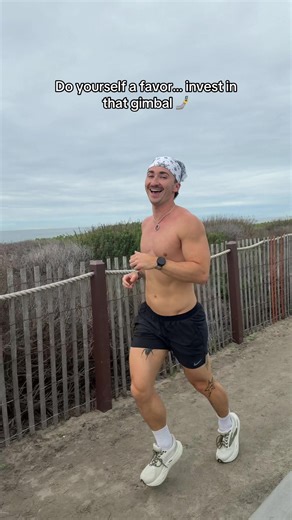 Using a gimbal has helped filming my running content significantly… totally recommend if you’re looking for moving clips 🤳🏼 #creatorsearchinsights #running #marathontraining #fitness #runtok