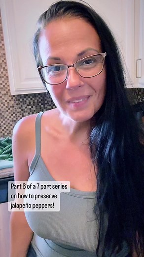 How to Make Jalapeño Peach Jam: Canning Recipe